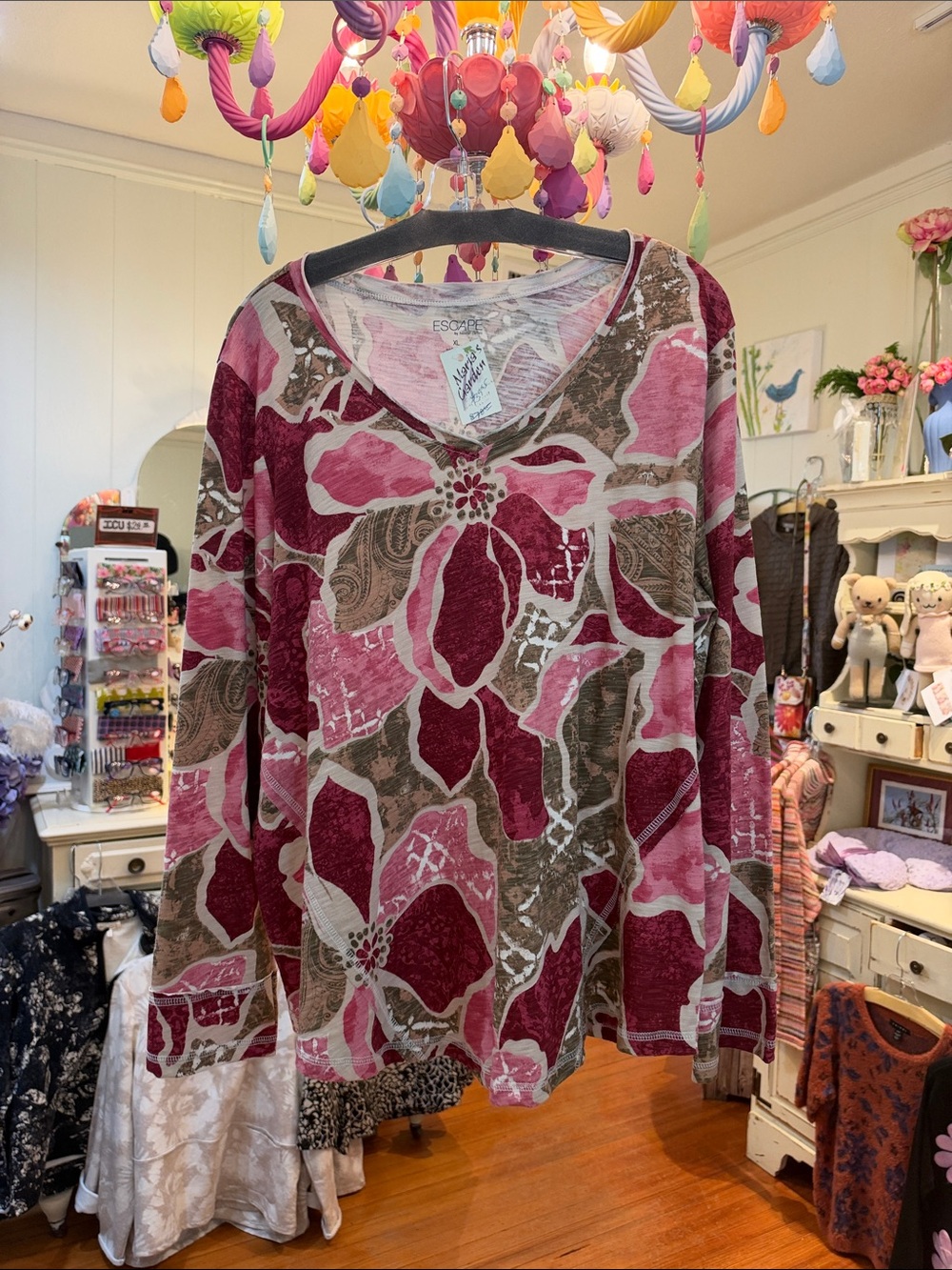 Escape by Habitat Women's Long Sleeve V-Neck Floral Print Tee - Pink & Brown